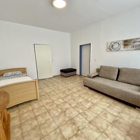 Elsasser Haus - 2 Zimmer, 4 Betten, 5 Personen, Kontaktloses Einchecken, Netflix Wuppertal Buitenkant foto