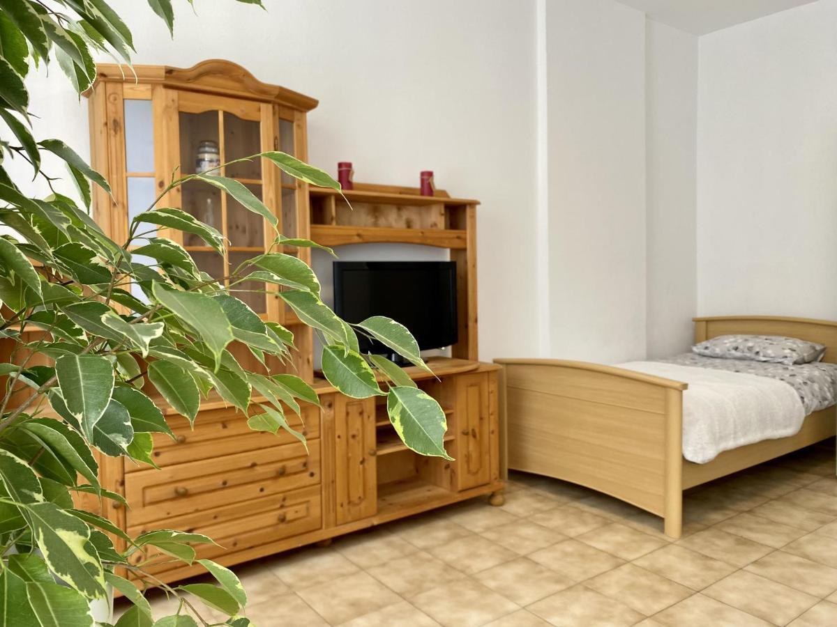 Elsasser Haus - 2 Zimmer, 4 Betten, 5 Personen, Kontaktloses Einchecken, Netflix Wuppertal Buitenkant foto